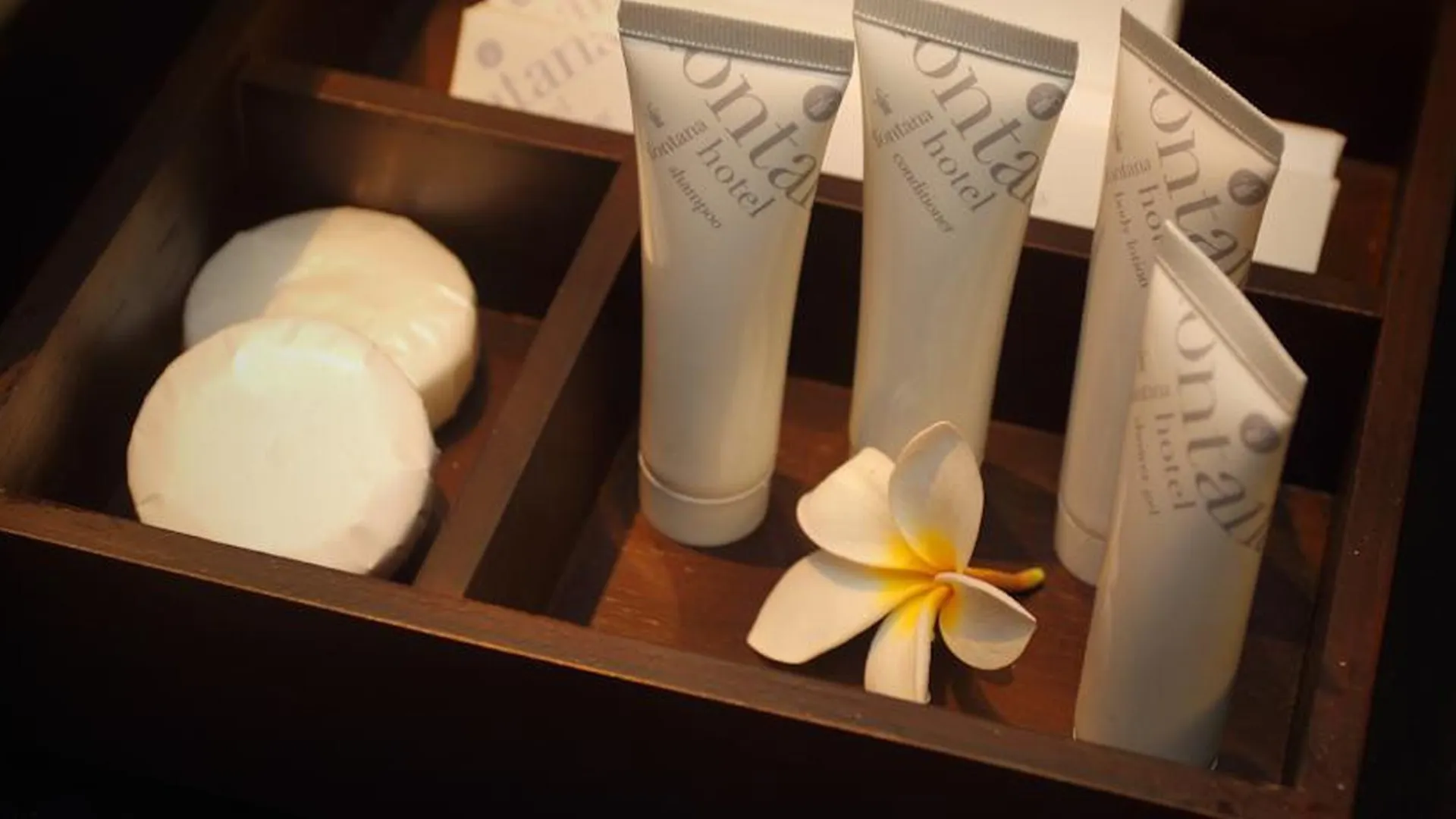****  The 1O1 Bali Fontana Seminyak Hotel Legian  Indonesia